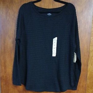 St. John's Bay Black Textured Long Sleeve Tee